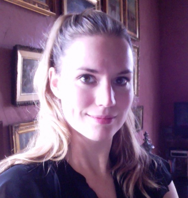 Dr Julia Zack Associate